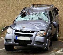 vehicle roof crushing